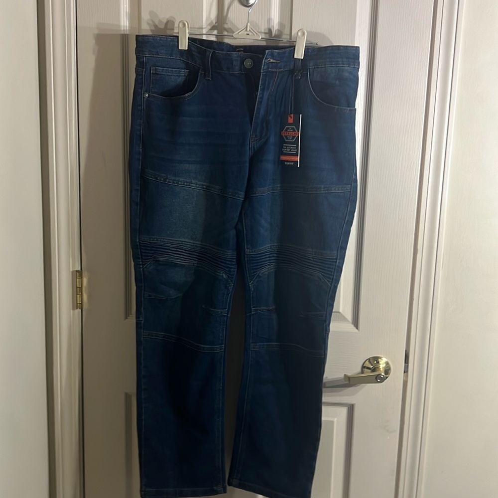 FERRUCHI  Men’s Jeans New w/tags  non smoking hom Size 36/30